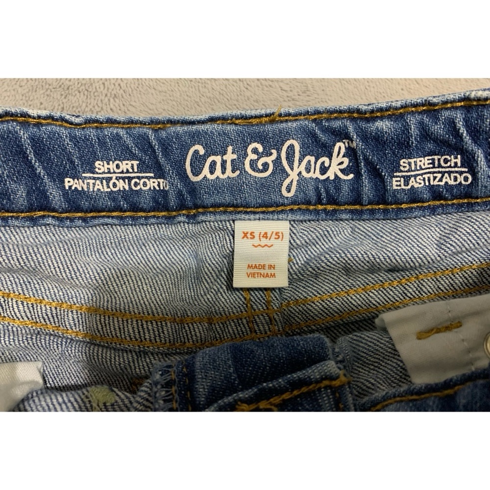 Cat & Jack Floral Embroidered Jean Shorts - Picture 4 of 4
